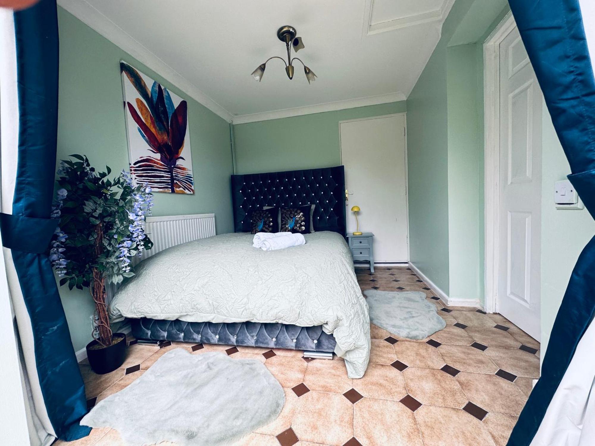Home Away From Home 스윈던 외부 사진